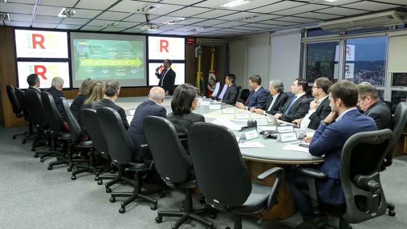 Reunião sobre o projeto Desburocratização e Empreendedorismo em parceria com Sebrae e Cede