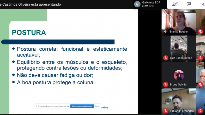 Reprodução do slide da apresentação sobre postura e miniaturas de alguns dos participantes da palestra